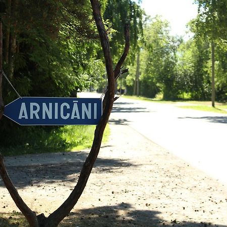 Viesu Maja Arnicani Ragaciems Extérieur photo